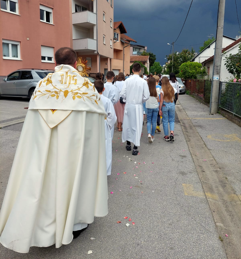 Tjelovska procesija Kajzerica 2023.7